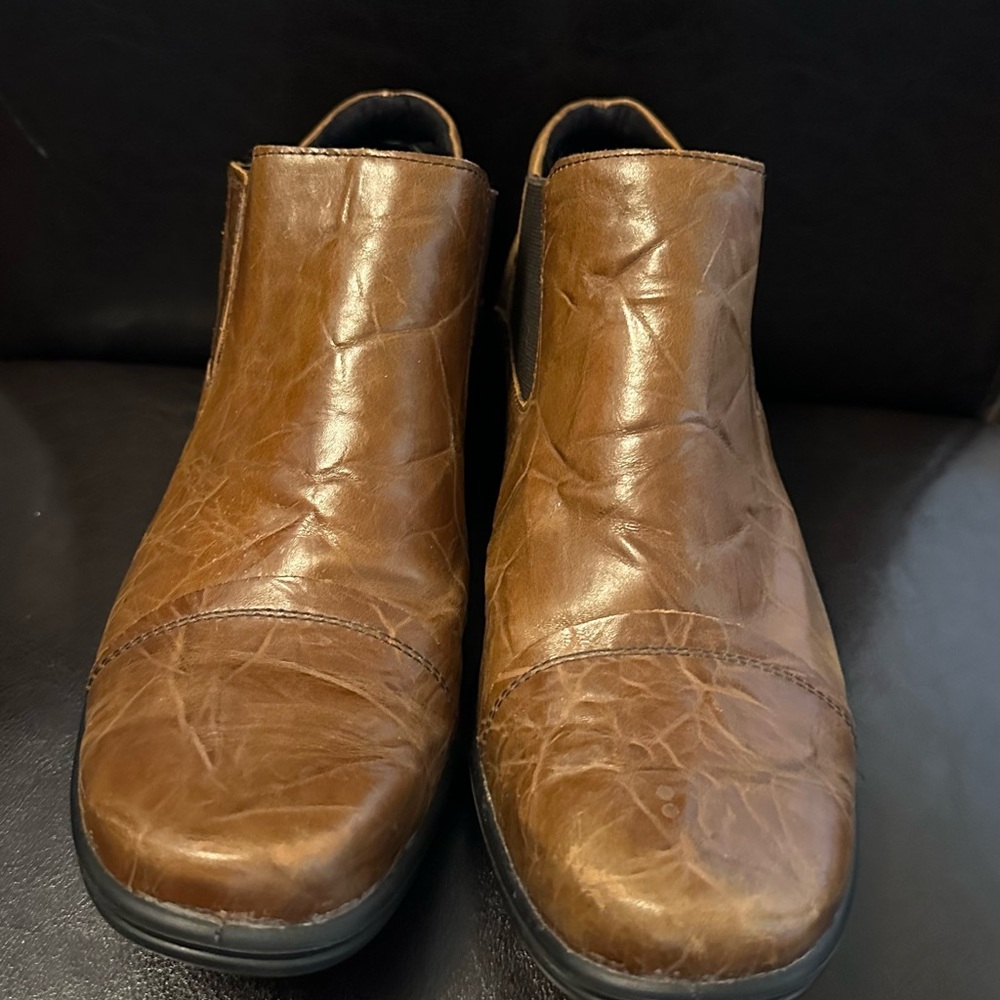 Romika Women’s Tan Brown Leather Chukka Boots Booties Germany size 39